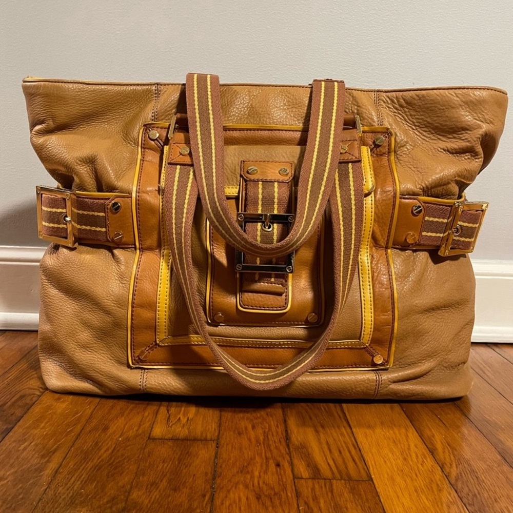 Beautiful Tory Burch BigBig Leather Tote